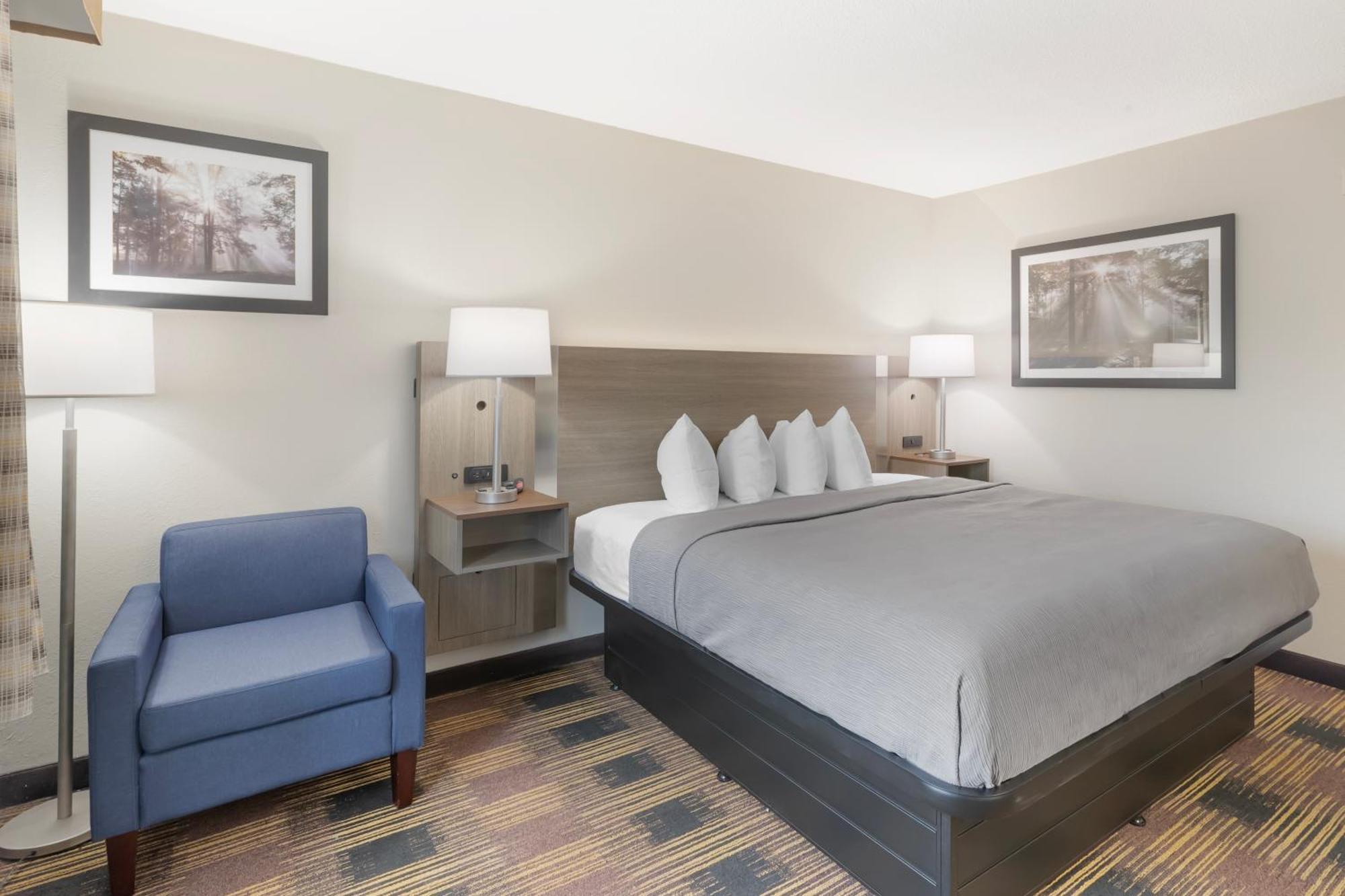 Quality Inn Newton At I-80 Екстер'єр фото