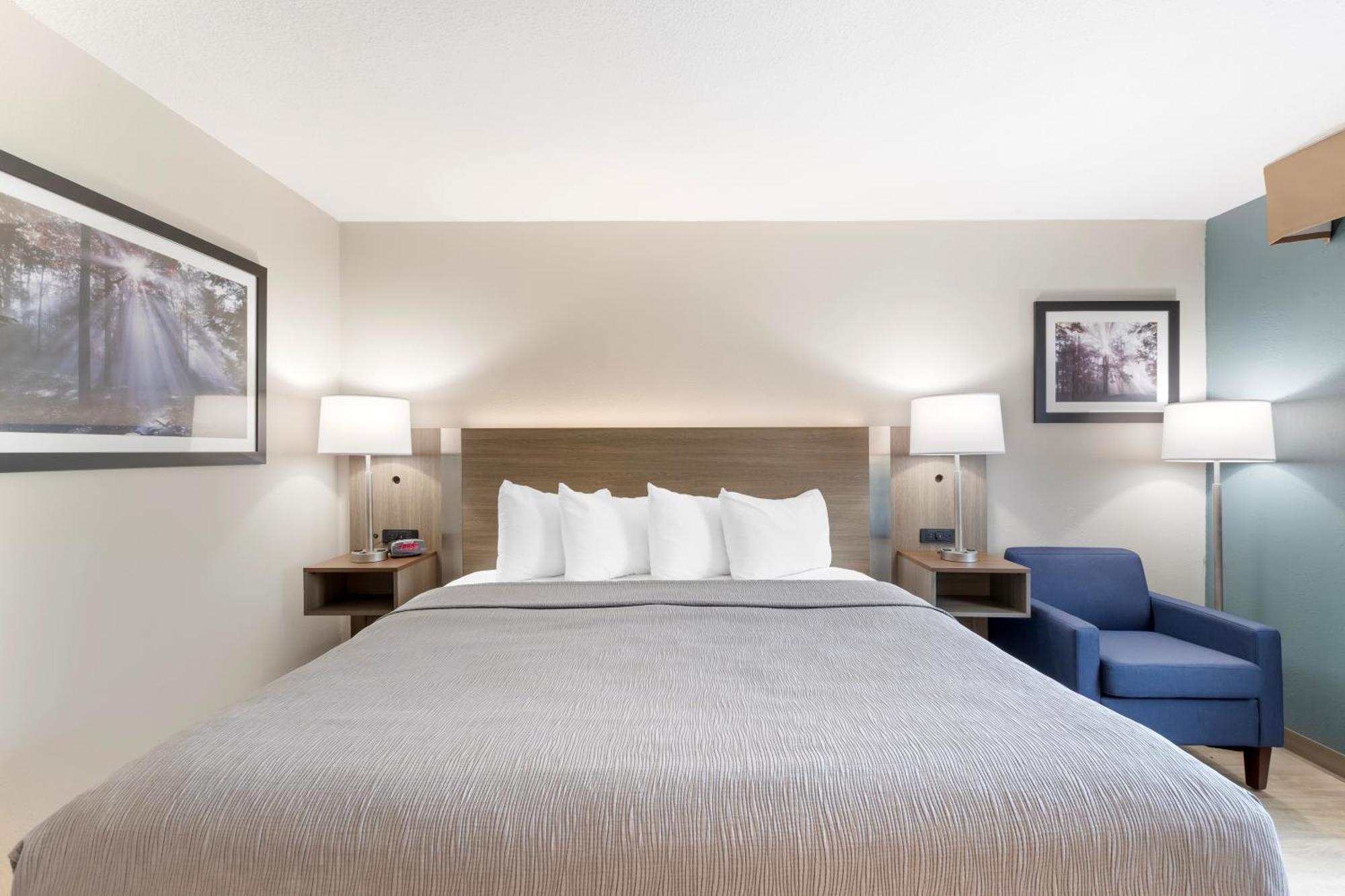 Quality Inn Newton At I-80 Екстер'єр фото