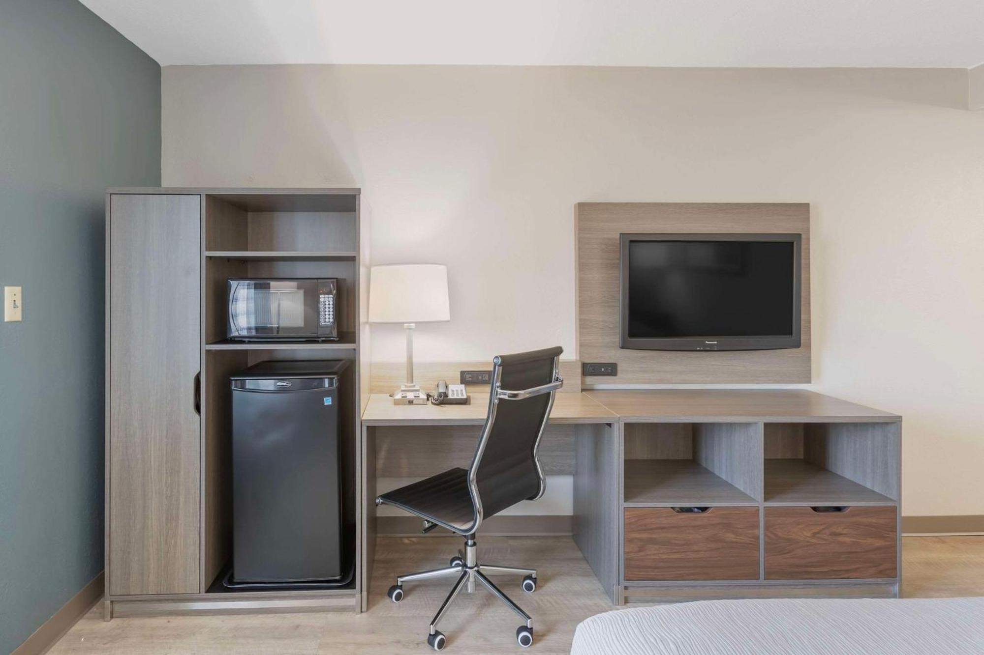 Quality Inn Newton At I-80 Екстер'єр фото